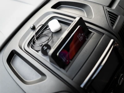 ACV INBAY - Induktive Ladeablage – Bild 3