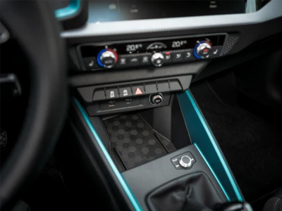 ACV INBAY - Induktive Ladeablage Für Audi A1 – Bild 3