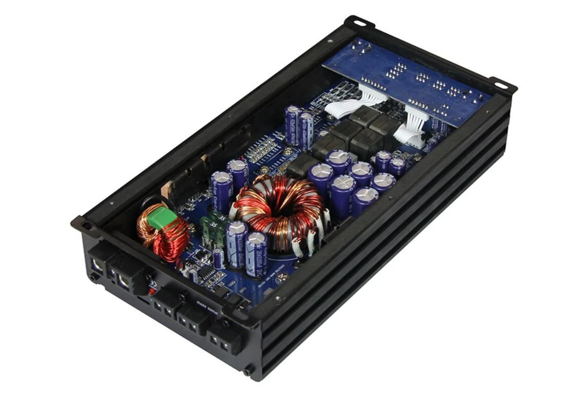 Crunch GTO3750 - 3-Kanal Verstärker Digital – Bild 3